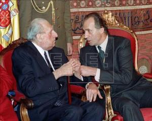 El Rey Juan Carlos con su padre, el conde de Barcelona