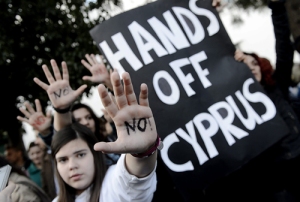 Repulsa en la capital de Chipre, Nicosia, por tan injusta e impopulares medidas