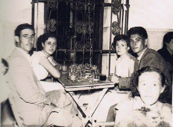 José Monte Blanco, Antonio Gil Rosado. Detrás: Francisca Jiménez Pérez y Francisca Bueno Lozano. Foto Ediciones OBA